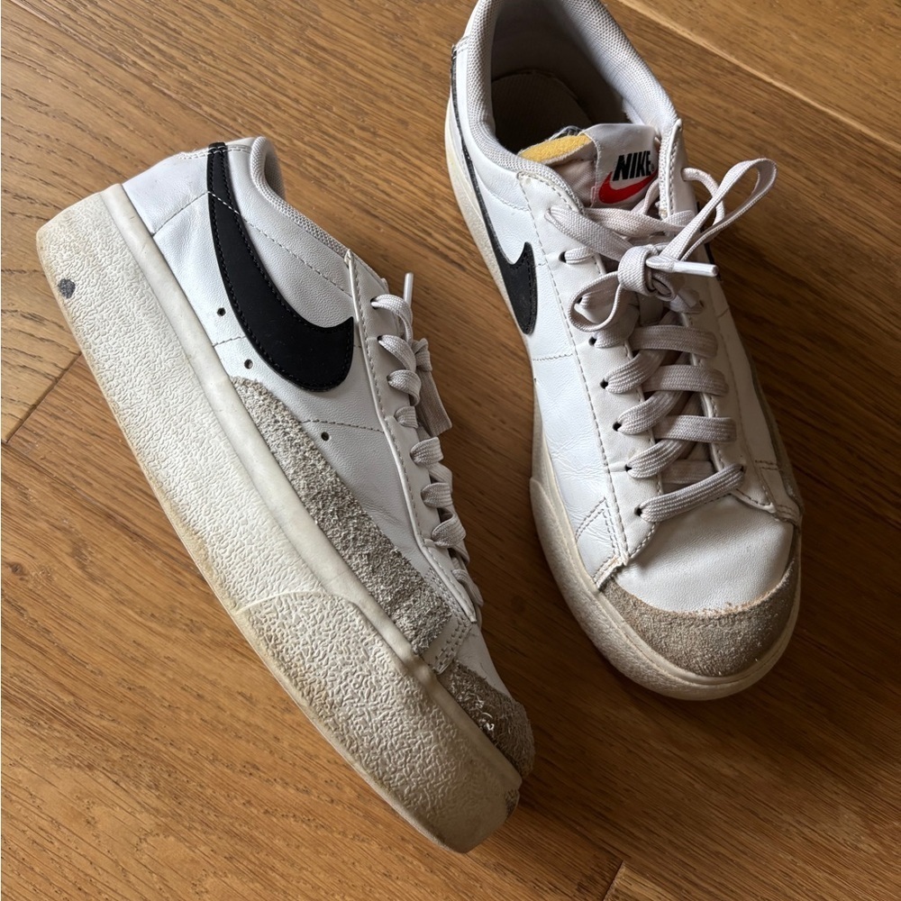 Nike platform sneakers womens 8